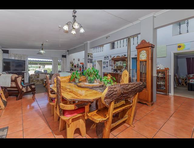 5 BEDROOM HOUSE FOR SALE IN CLIFFDALE